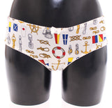 Elegantes weißes Seemannsdruckdessen Set