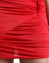 Κομψή πτυχωτή μίνι φούστα σε ζωντανό κόκκινο