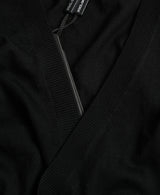 Κομψό πουλόβερ μαύρου παρθένου