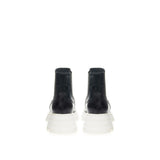 Eleganti stivali in pelle in nero senza tempo