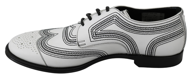 Elegantes zapatos Derby de cuero blanco