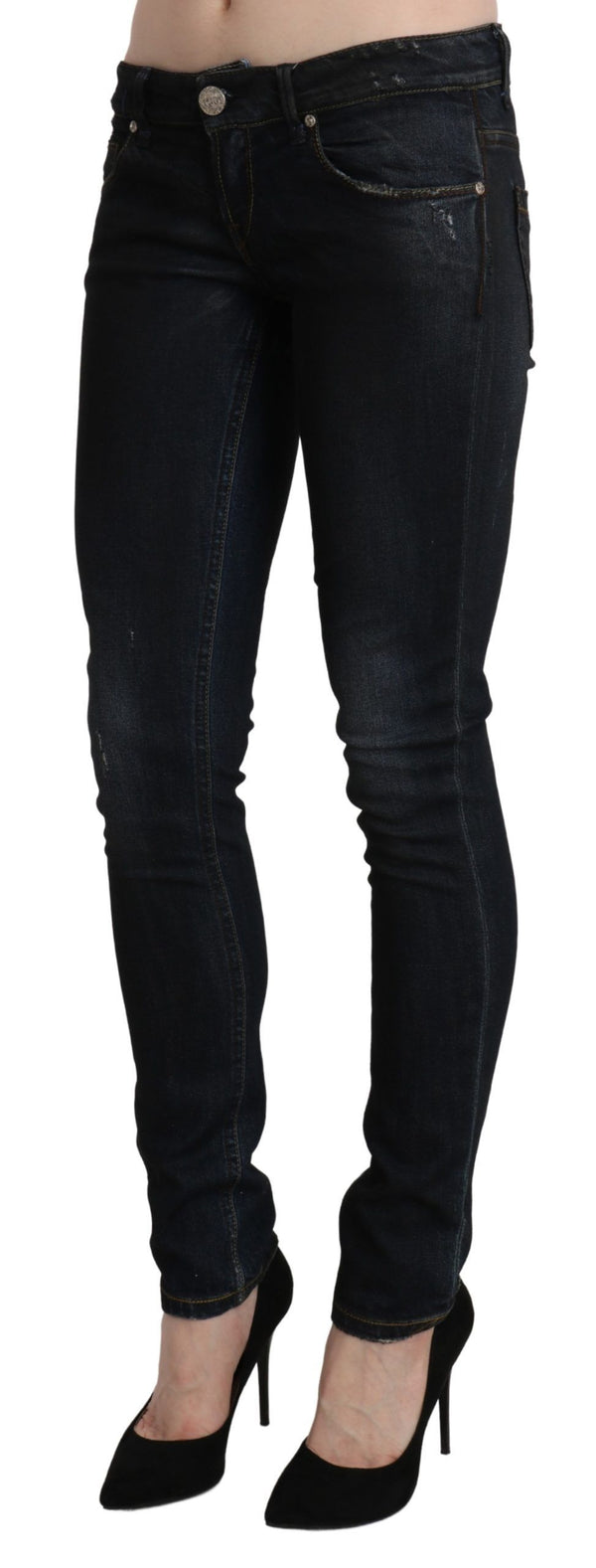 Jeans ajustados negros y elegantes