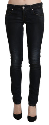 Jeans ajustados negros y elegantes