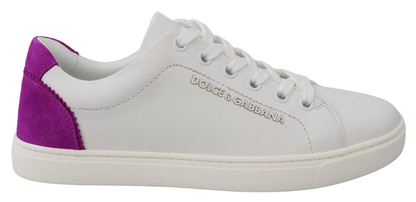 Zapatillas de deporte de cuero blanco elegantes con acentos morados