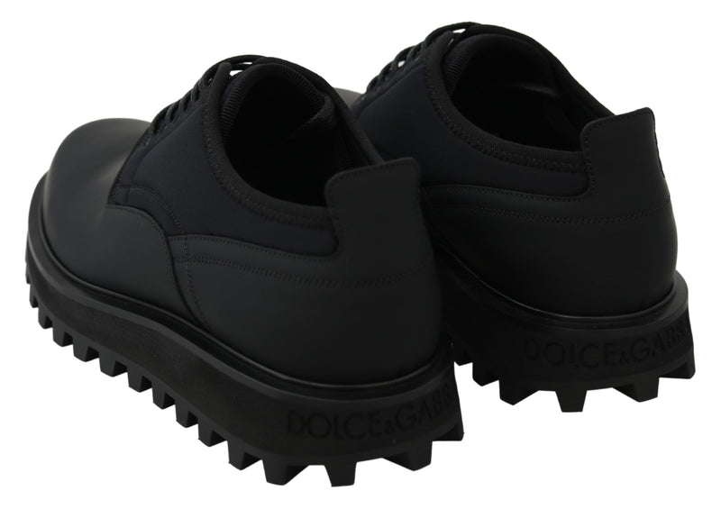 Eleganti scarpe Derby di vitello nero