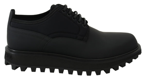 Eleganti scarpe Derby di vitello nero