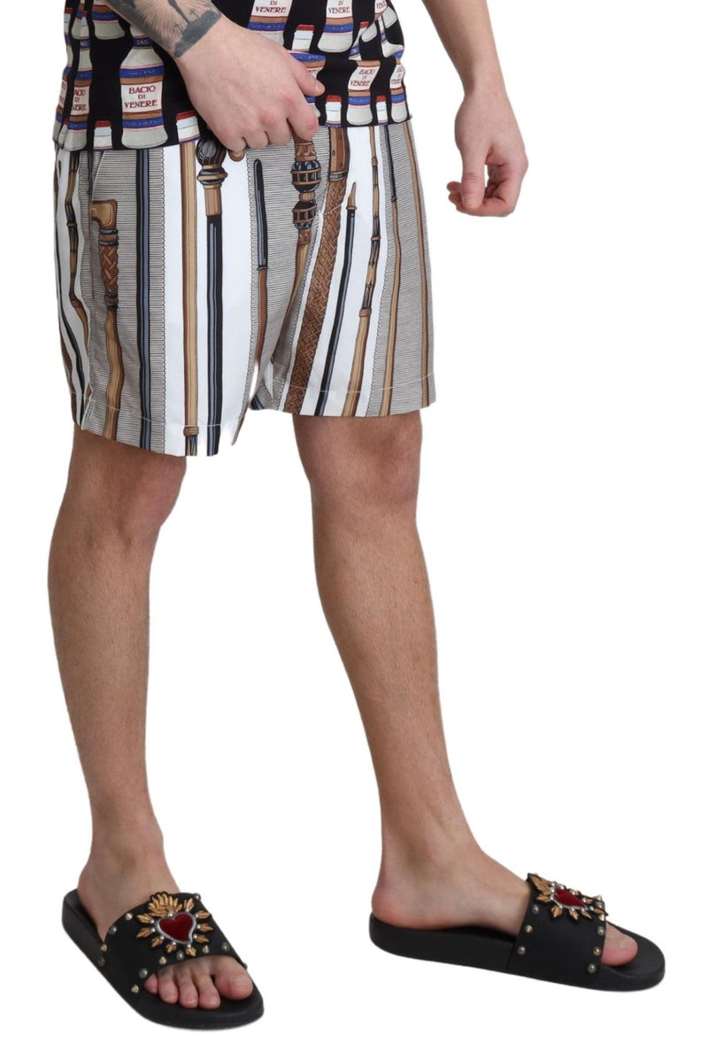 Elegante weiße mehrfarbige Schwimmshorts