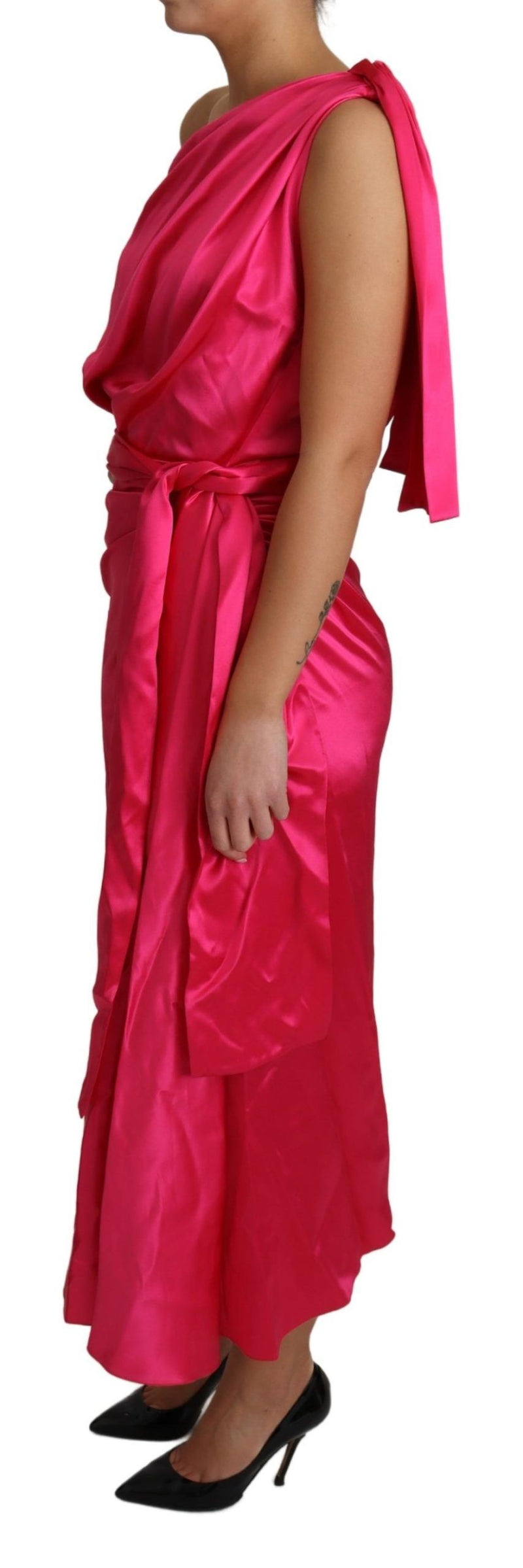 Élégant robe enveloppante à une épaule en soie fuchsia à une épaule