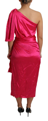 Élégant robe enveloppante à une épaule en soie fuchsia à une épaule