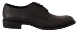 Elegantes zapatos de vestir derby de cuero negro