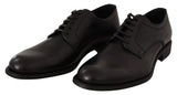 Eleganti scarpe formali del derby nero