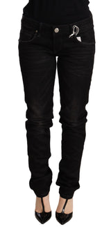 Jeans delgados de lavado negro elegante