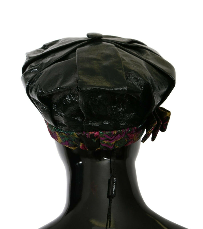 Elegante gorra de boina negra con forro floral