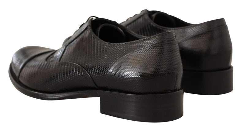 Elegantes zapatos de derby de piel de lagarto negro de lagarto