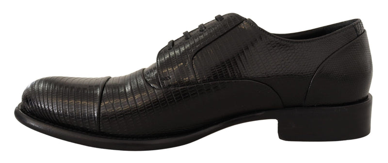 Elegantes zapatos de derby de piel de lagarto negro de lagarto