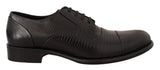 Elegantes zapatos de derby de piel de lagarto negro de lagarto