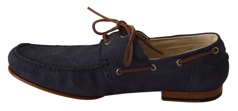 Chaussures de bateau en cuir bleu et marron élégant