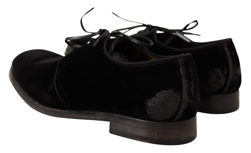 Elegante schwarze Samt -Derby -Schuhe