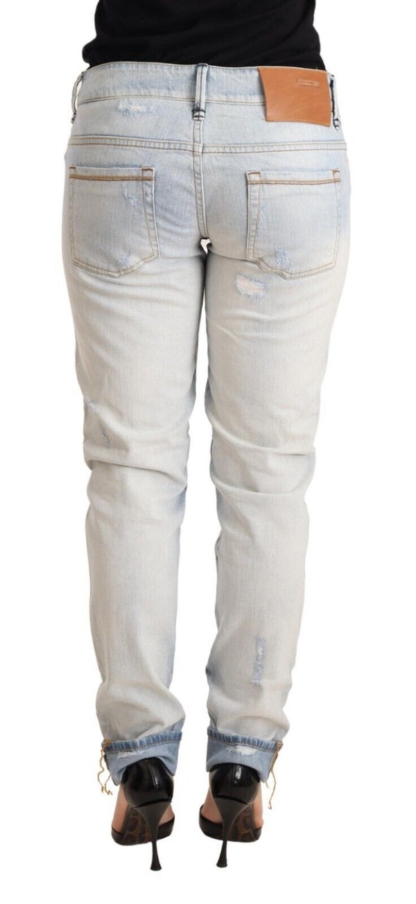 Chic jeans de mezclilla doblada azul claro