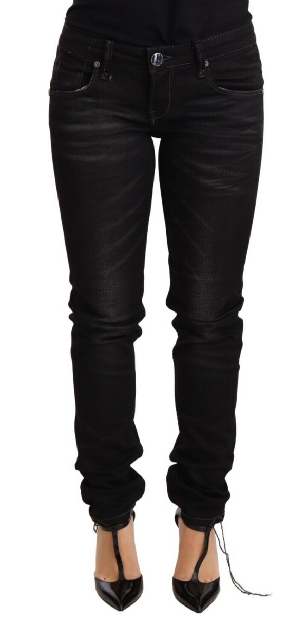 Jean skinny lavé noir élégant