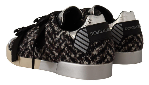 Sneaker in pelle eleganza d'argento