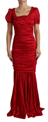 Vestido de sirena estirle de seda roja elegante