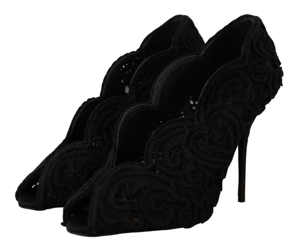 Elegantes tacones de aguja de encaje negro