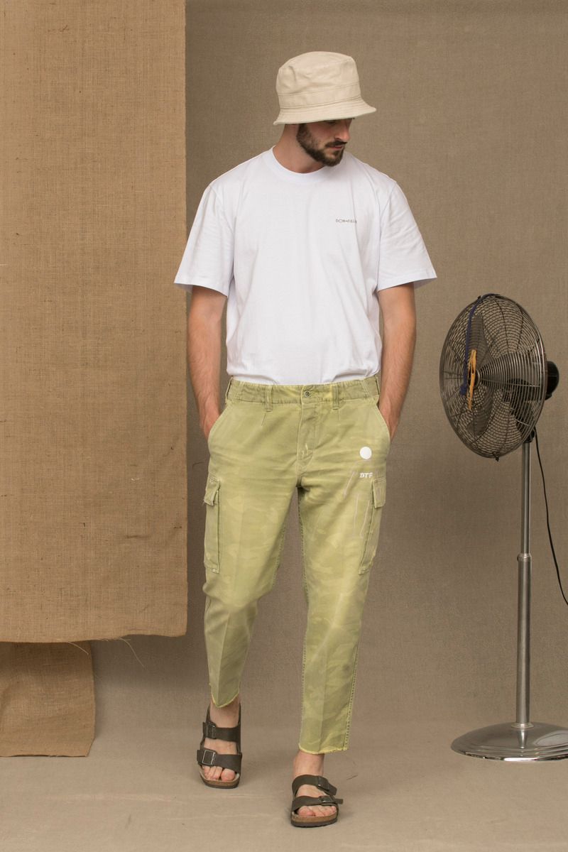 Militärgrüne Mid-T-Taisten-Designerjeans