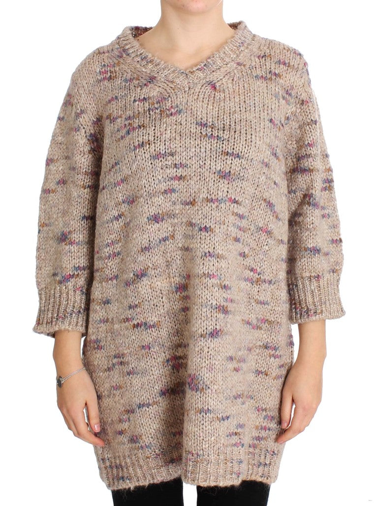 Pull en tricot à col en V beige surdimensionné