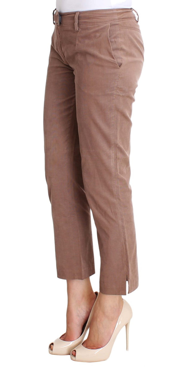 Pantaloni di velluto a velluto a corto di marrone chic