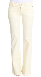 Jeans designer svasati fuori bianco chic