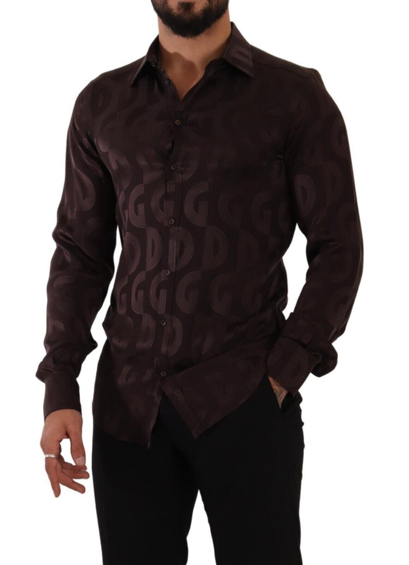 Elegante camisa de vestir de seda de Burdeos