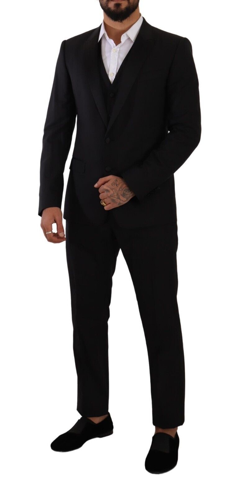 Elegant Black Three-Piece Martini Fit Suit