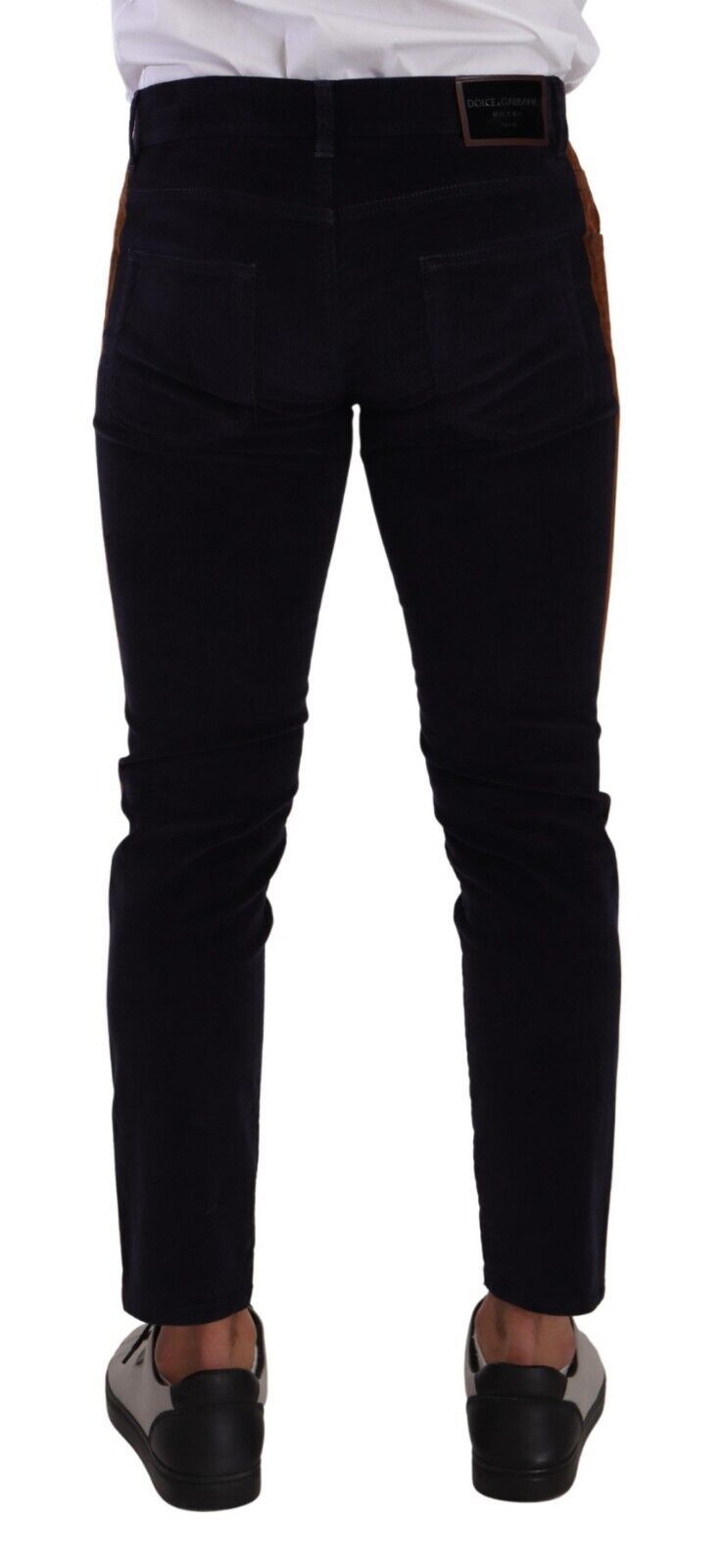 Élégant denim slim fit pour l'homme moderne