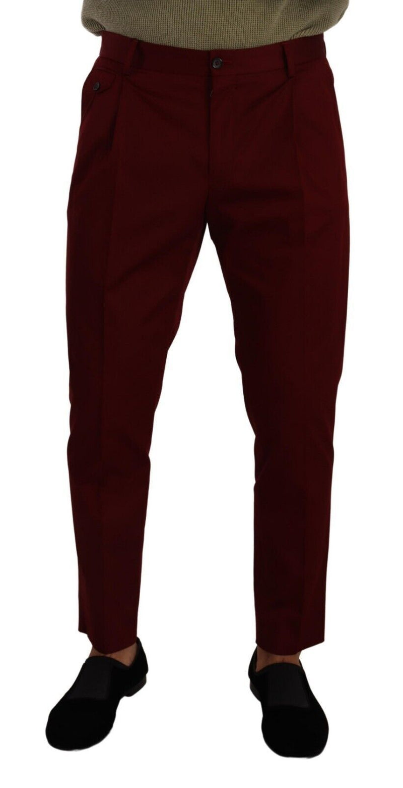 Elegante vestido rojo oscuro chinos para hombres