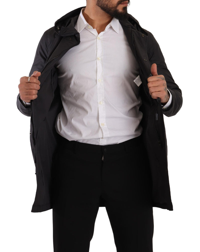 Elegante chaqueta con capucha de parka negra