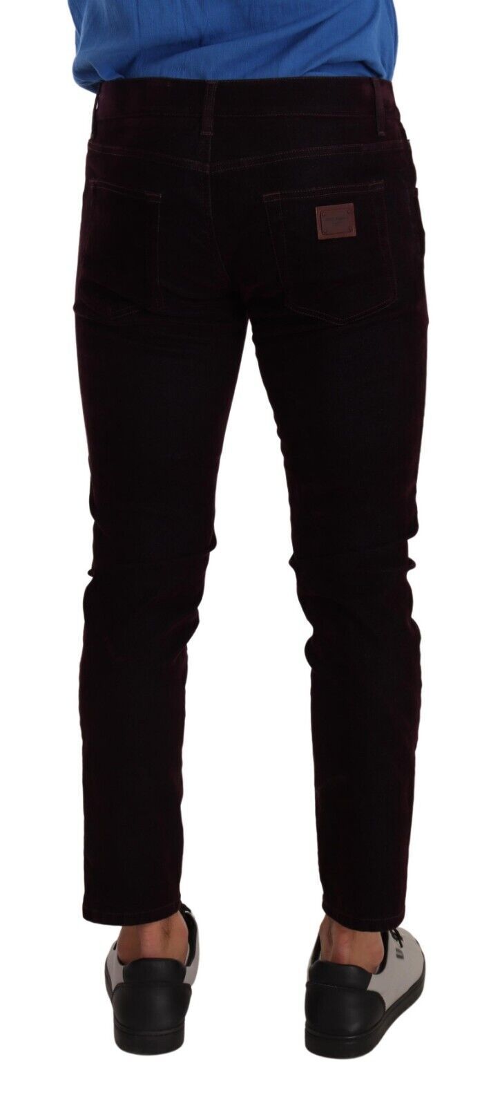 Eleganter burgunderiger Slim Fit Denim