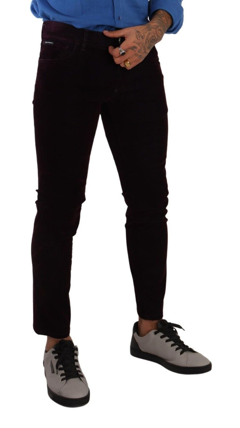 Eleganter burgunderiger Slim Fit Denim