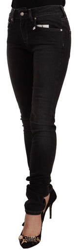 Chic jeans negros con ajuste delgado