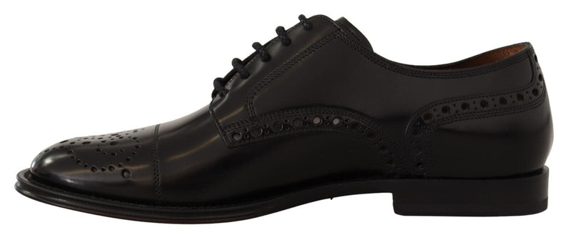 Eleganti scarpe formali di Wingtip Oxford