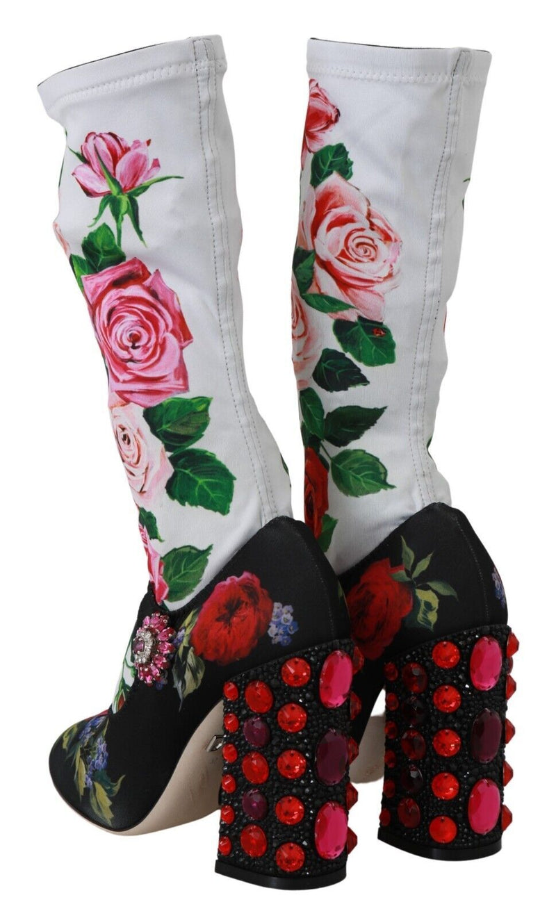 Blumige verbezierte Sockenstiefel