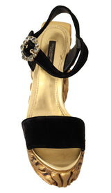 Tacones de terciopelo barroco en negro y dorado