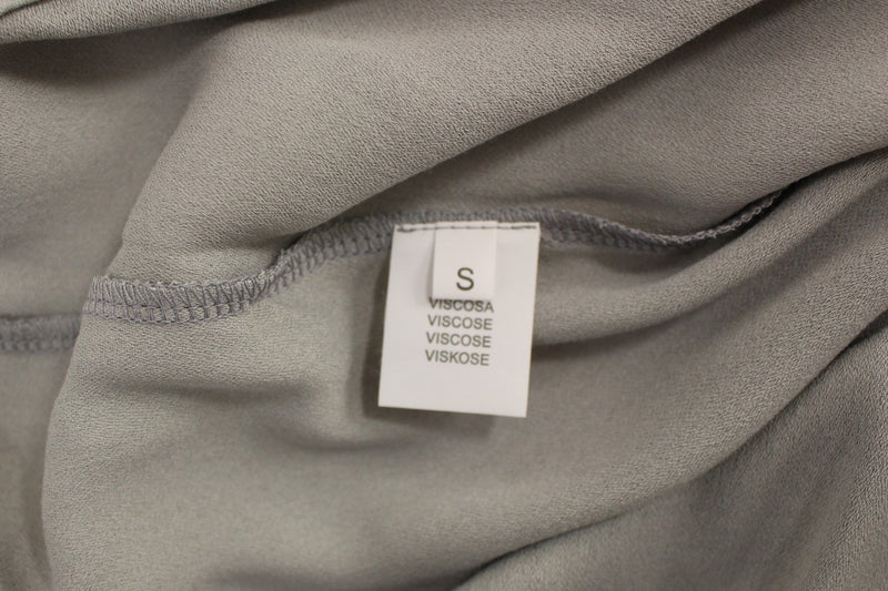 Haut de viscose gris élégant - style intemporel