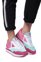 Schicke rosa Schnürsport-Sneaker