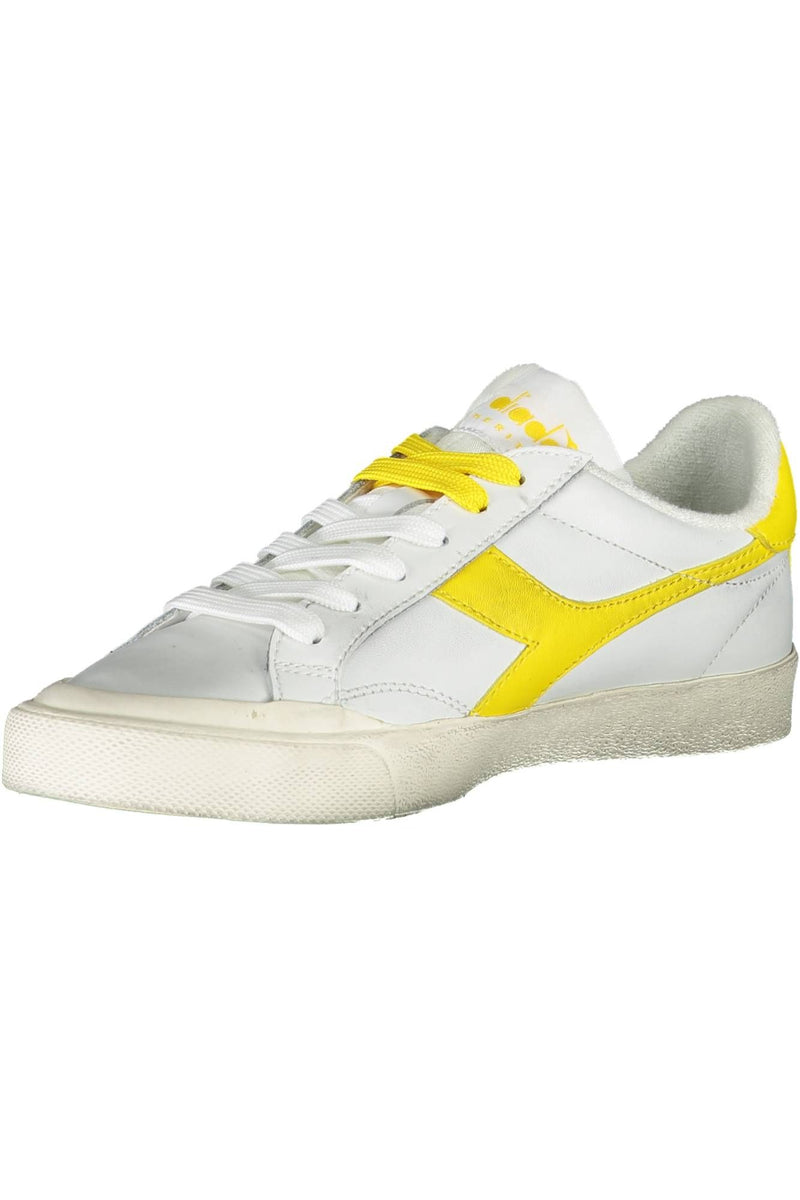 Κομψά λευκά πάνινα παπούτσια Diadora Diadora