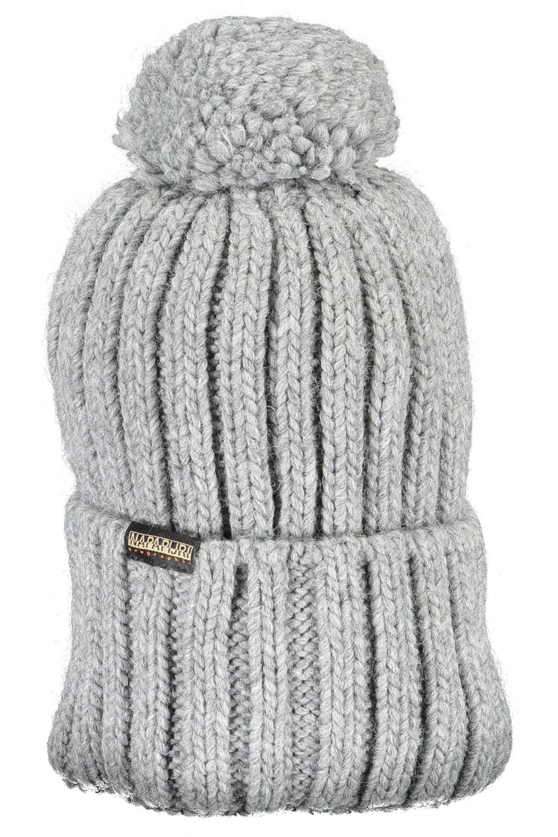 Gorro de invierno con acento de pompones