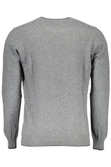 Umweltbewusster grauer Pullover mit bestickten Logo