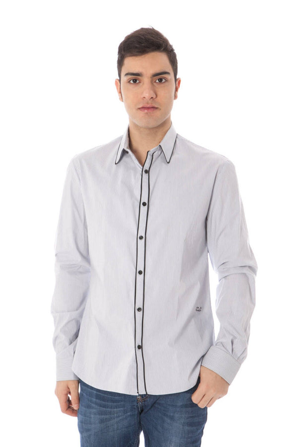 Elegante camisa de manga larga azul claro