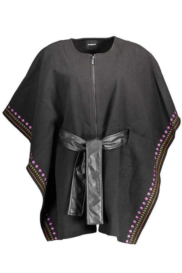 Poncho noir élégant avec des détails contrastés