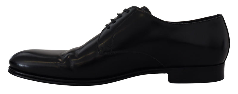 Elegante schwarze Leder -Derby -Schuhe